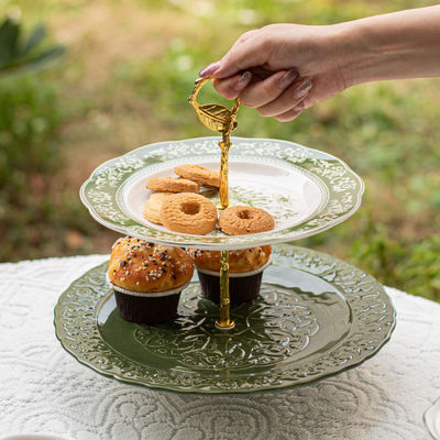 Porcelain Fruit Bowl On Sliver Stand For Serving Desserts And Snacks In European Style